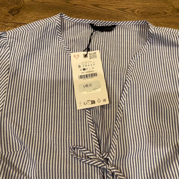 Zara Stripe embroidery Top(Small) - Picture 2 of 5